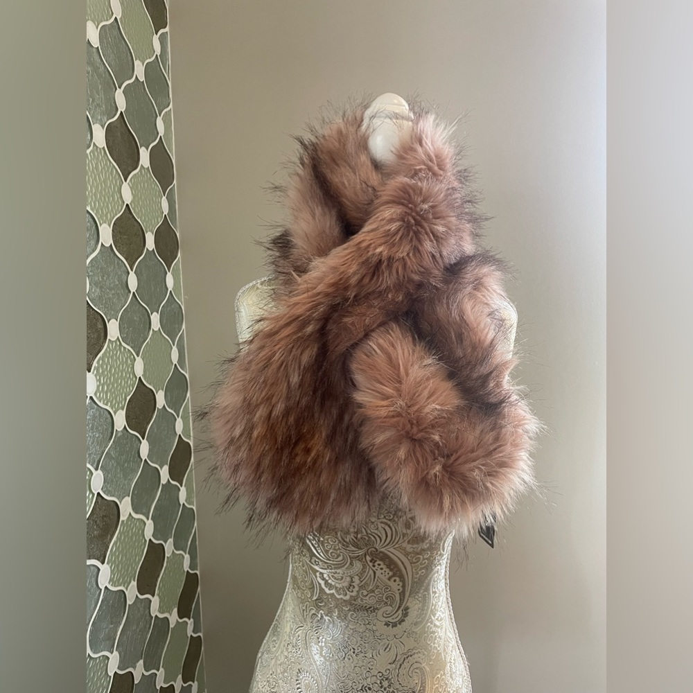 EXPRESS FAUX FUR SCARF STOLE NECK WRAP PINK MAUVE GREY BLACK NWT MSPR $59.99